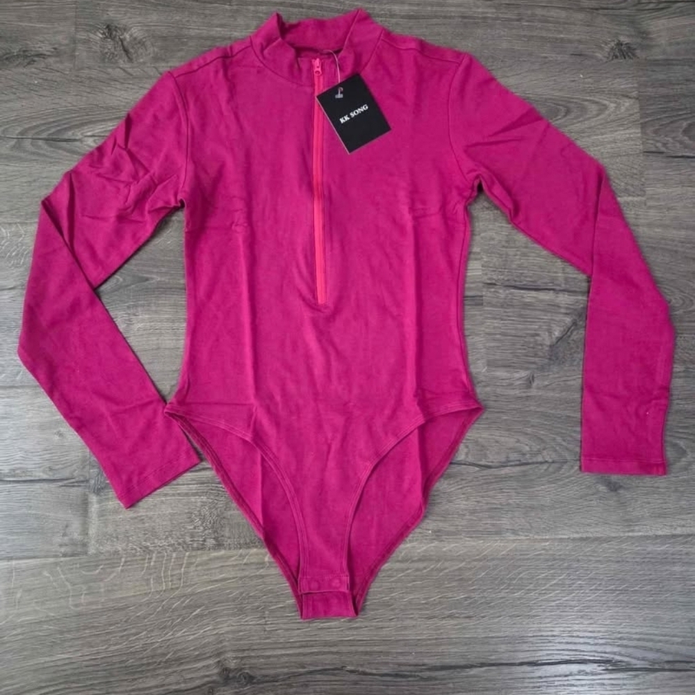 Womens Long Sleeve Bodysuit Size M NWT